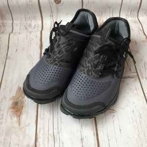 Under armor micro G toxic 6 black sneakers